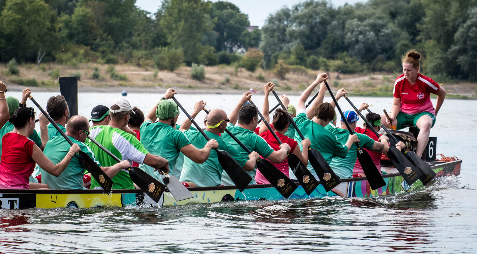 Benefiz-Drachenboot-Cup auf dem Salbker See